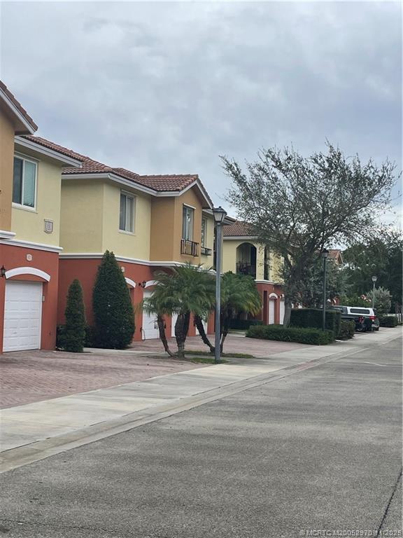 VILABELLA CENTRAL PARK CO - Residential