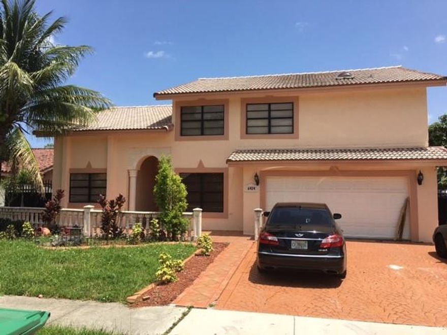 Wonderful 2 Story 5 bedroom 3 bathroom Masterpiece in Great Neighborhood. Huge Master Bedroom Retreat with Top of the line marble ensuite bathroom. Many upgrades to all bathrooms. HUGE Backyard with Covered Patio. Ideal rental for a family. Close to every thing!