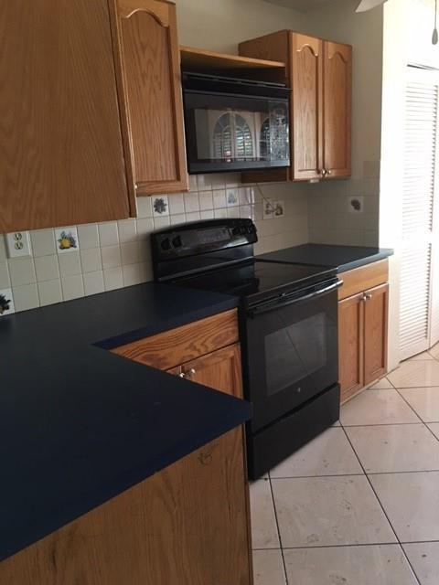 Country Lake Manor Sec 02 - Residential Lease