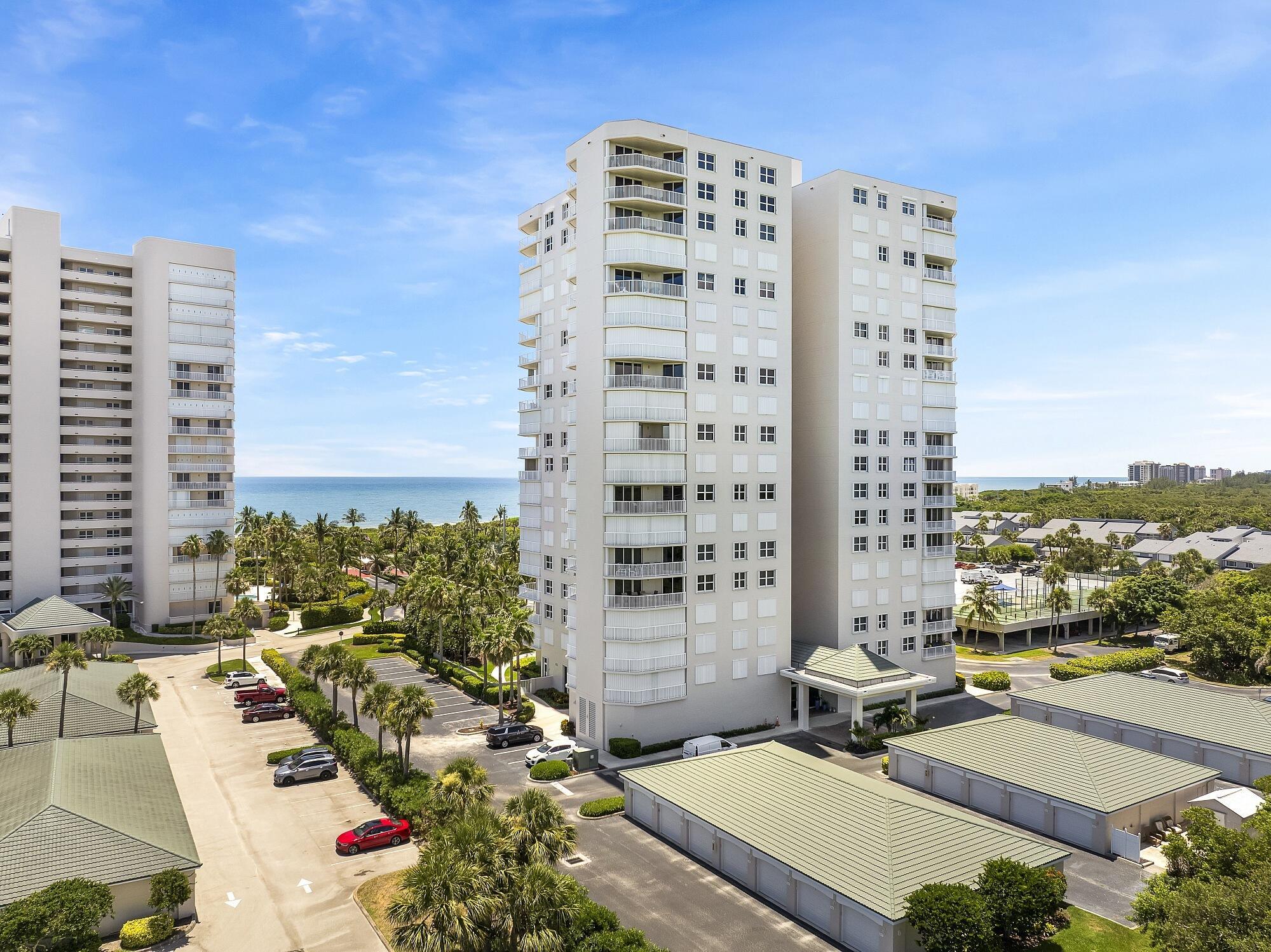 5049 N A1a 1901, Hutchinson Island, FL, 34949/$579,000 4 5049 N A1a 1901