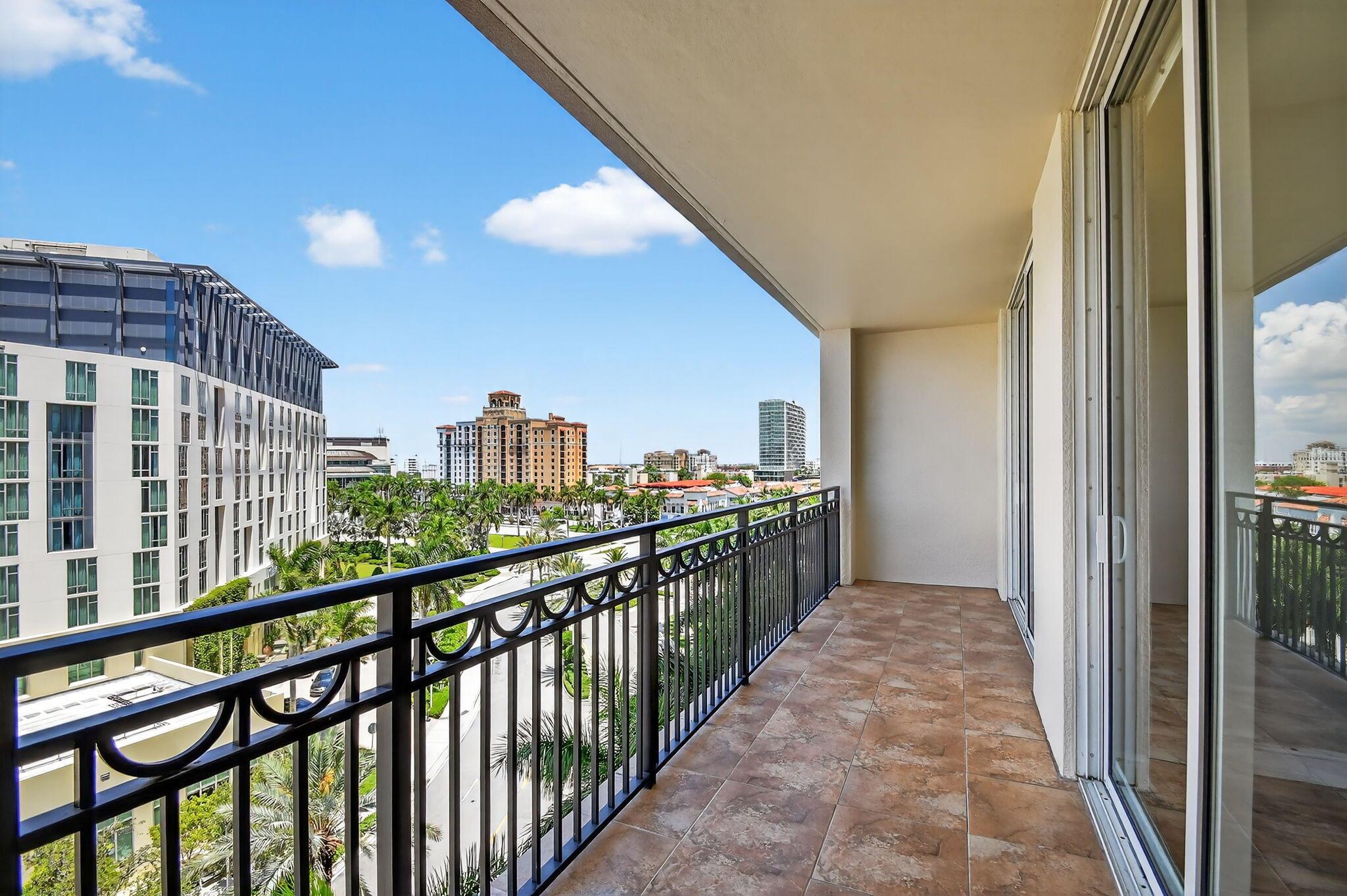 CITYPLACE SOUTH TOWER CON - Residential