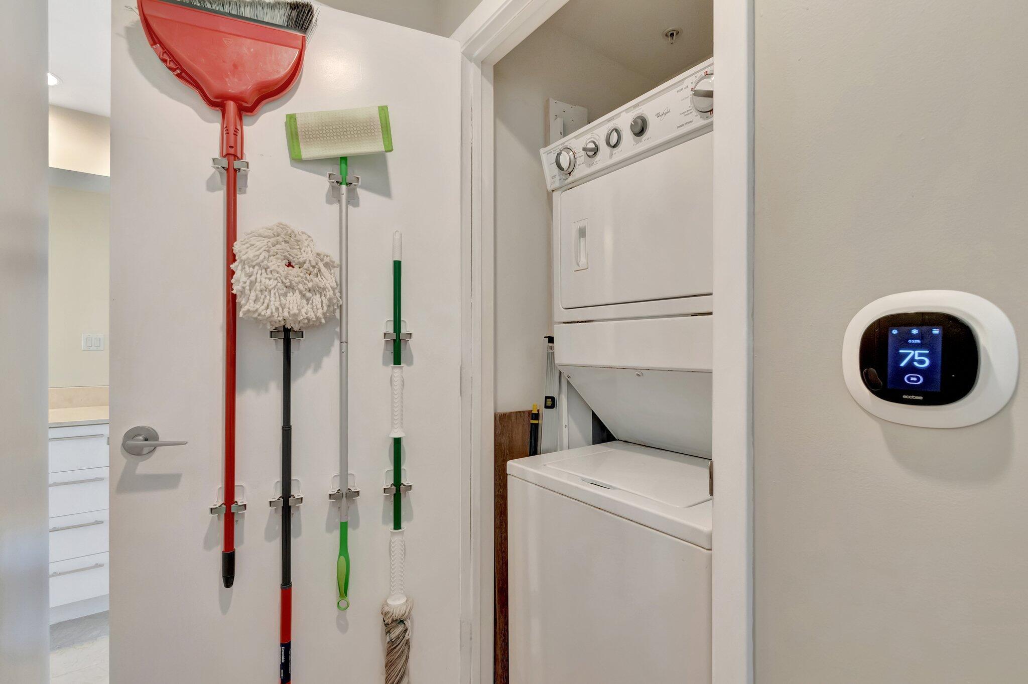 CITYPLACE SOUTH TOWER CON - Residential