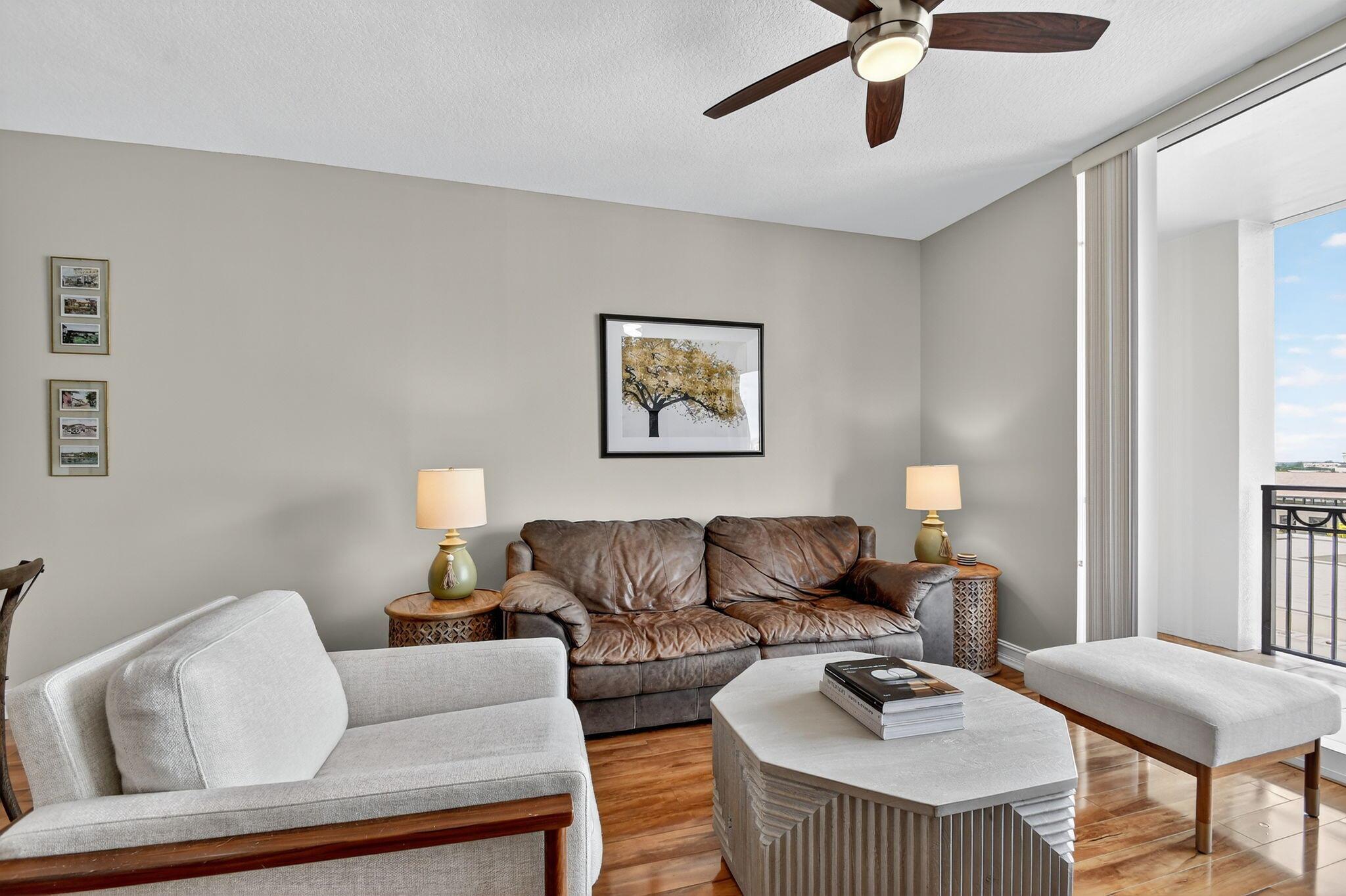 CITYPLACE SOUTH TOWER CON - Residential