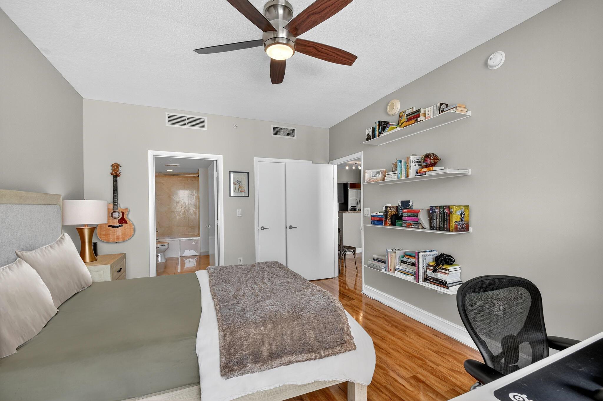 CITYPLACE SOUTH TOWER CON - Residential