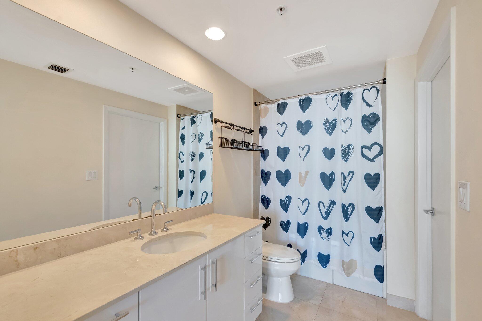 CITYPLACE SOUTH TOWER CON - Residential