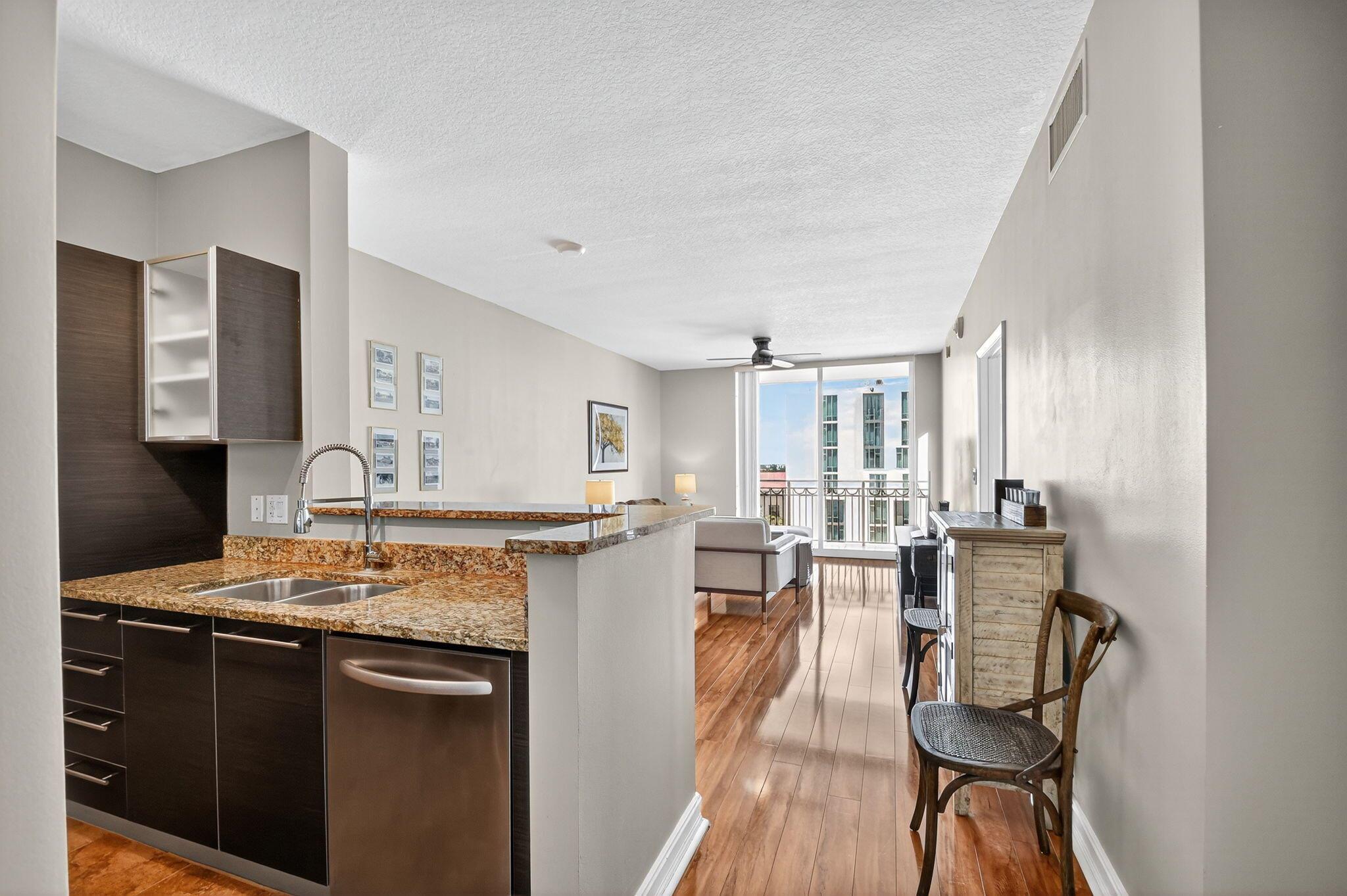 550 Okeechobee Boulevard 821