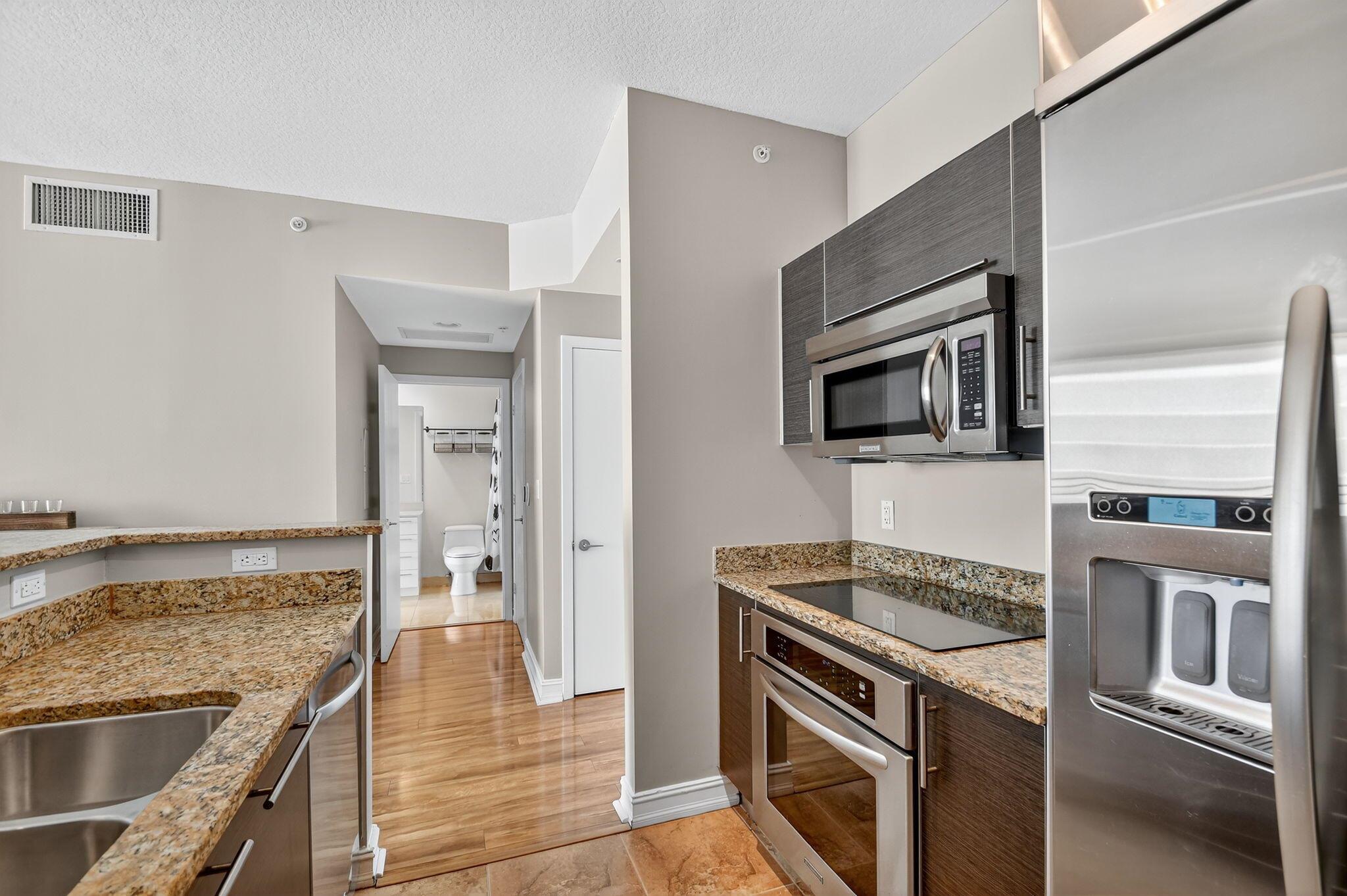 550 Okeechobee Boulevard 821