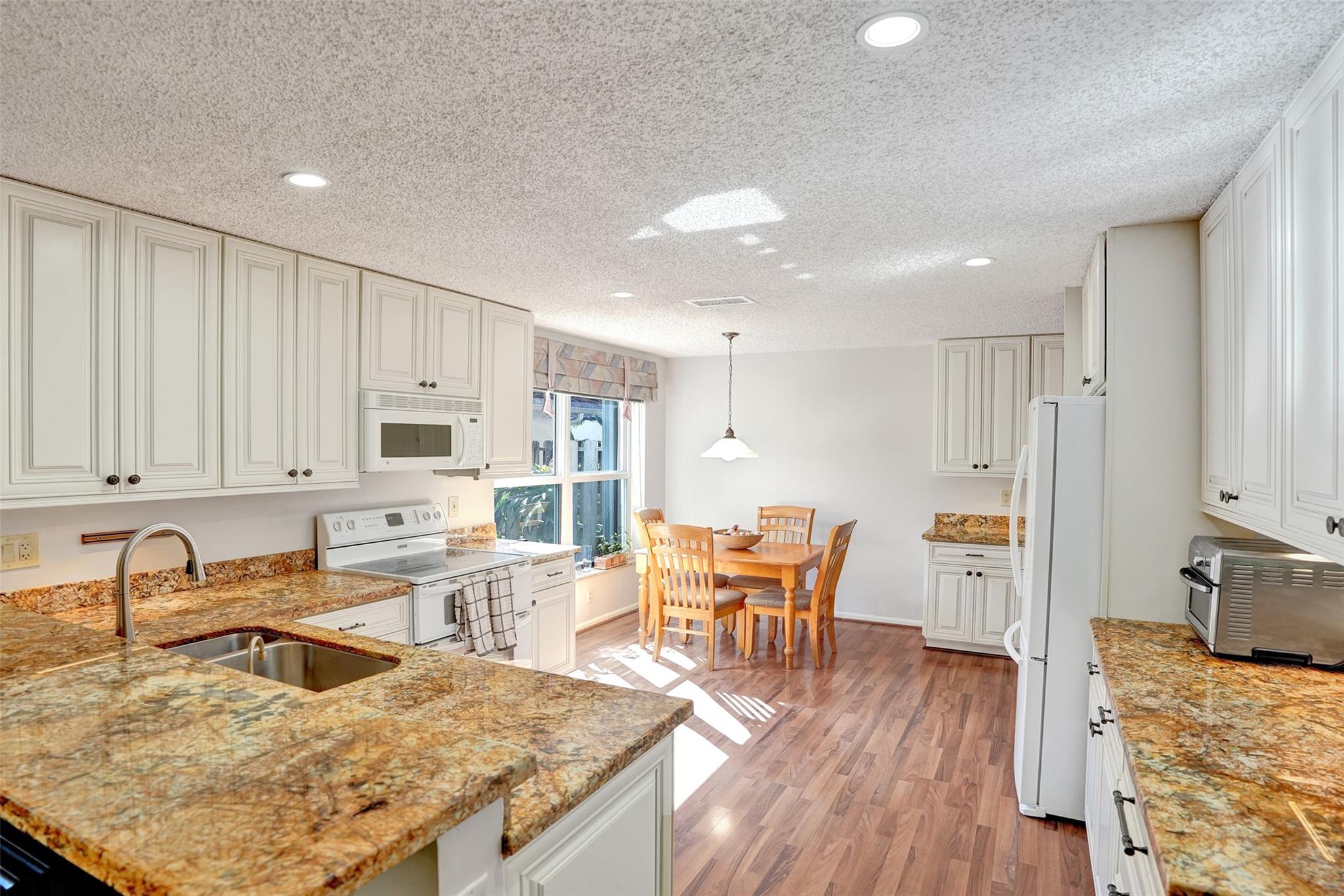 Embassy Lakes Ph II 141-4 - Residential