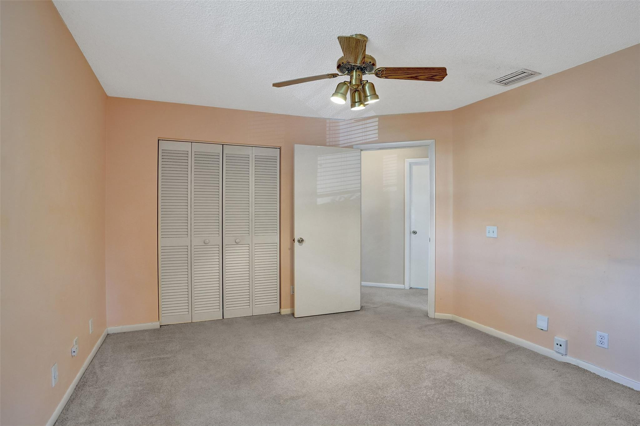 Embassy Lakes Ph II 141-4 - Residential