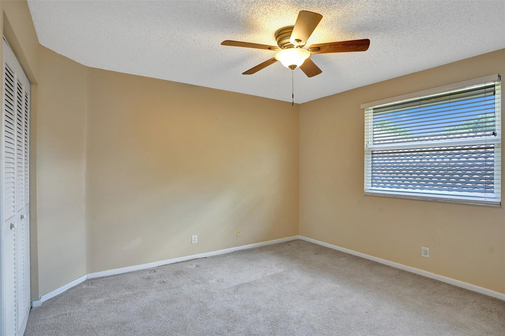 Embassy Lakes Ph II 141-4 - Residential