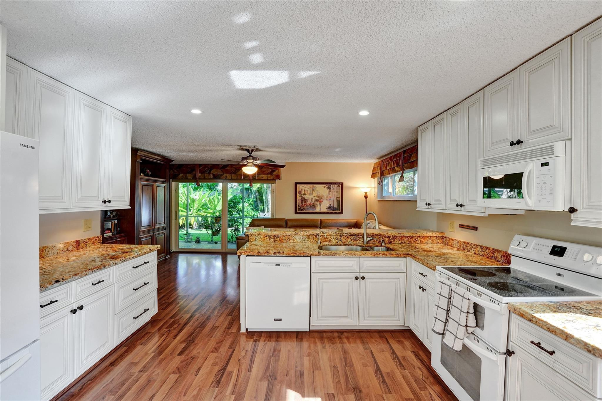 Embassy Lakes Ph II 141-4 - Residential