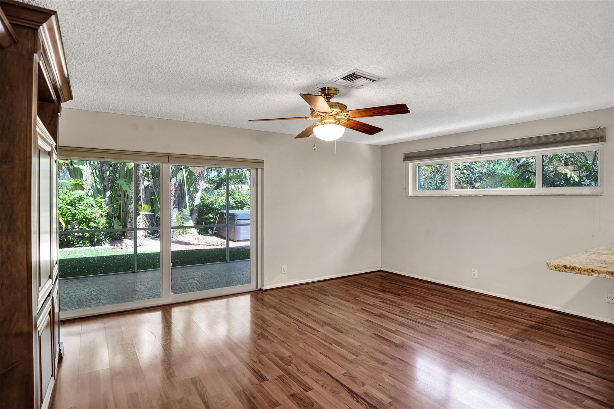 Embassy Lakes Ph II 141-4 - Residential