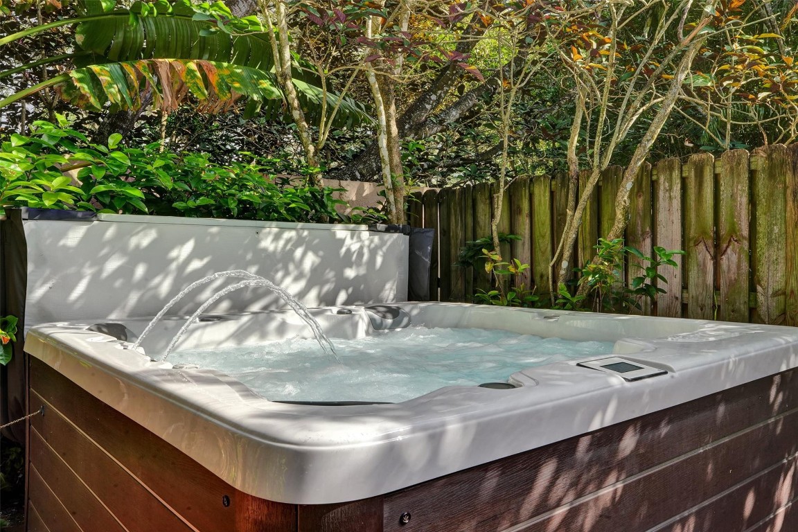 Embassy Lakes Ph II 141-4 - Residential