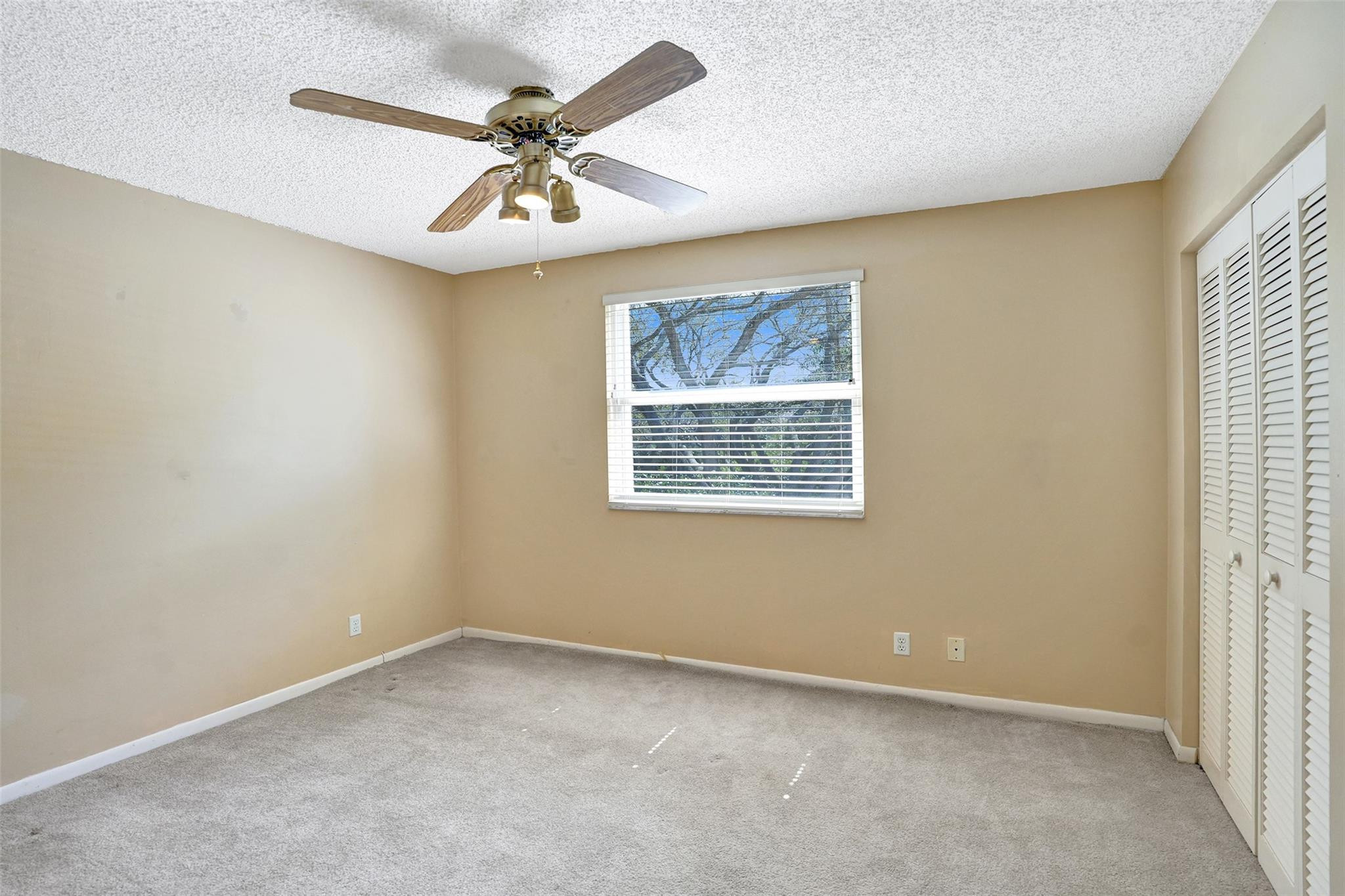 Embassy Lakes Ph II 141-4 - Residential