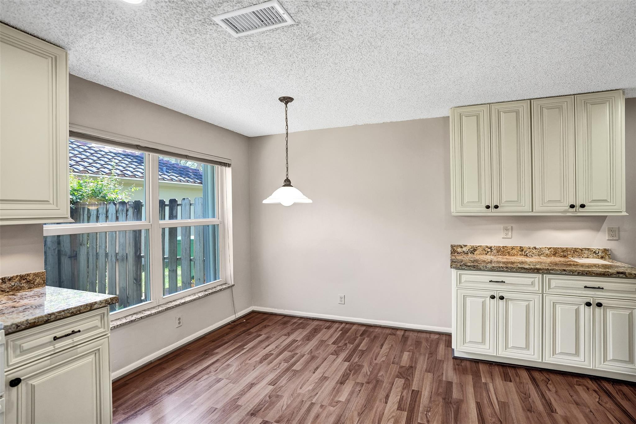 Embassy Lakes Ph II 141-4 - Residential