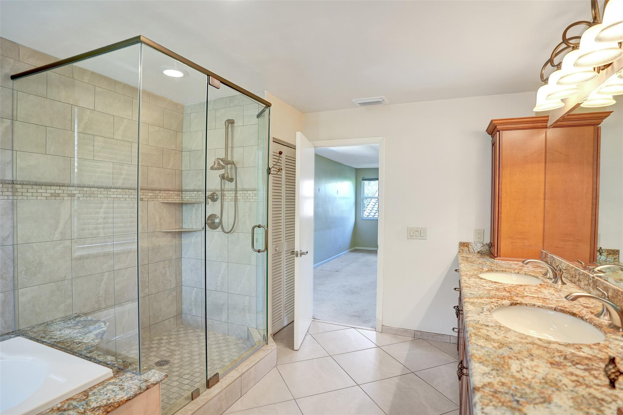 Embassy Lakes Ph II 141-4 - Residential