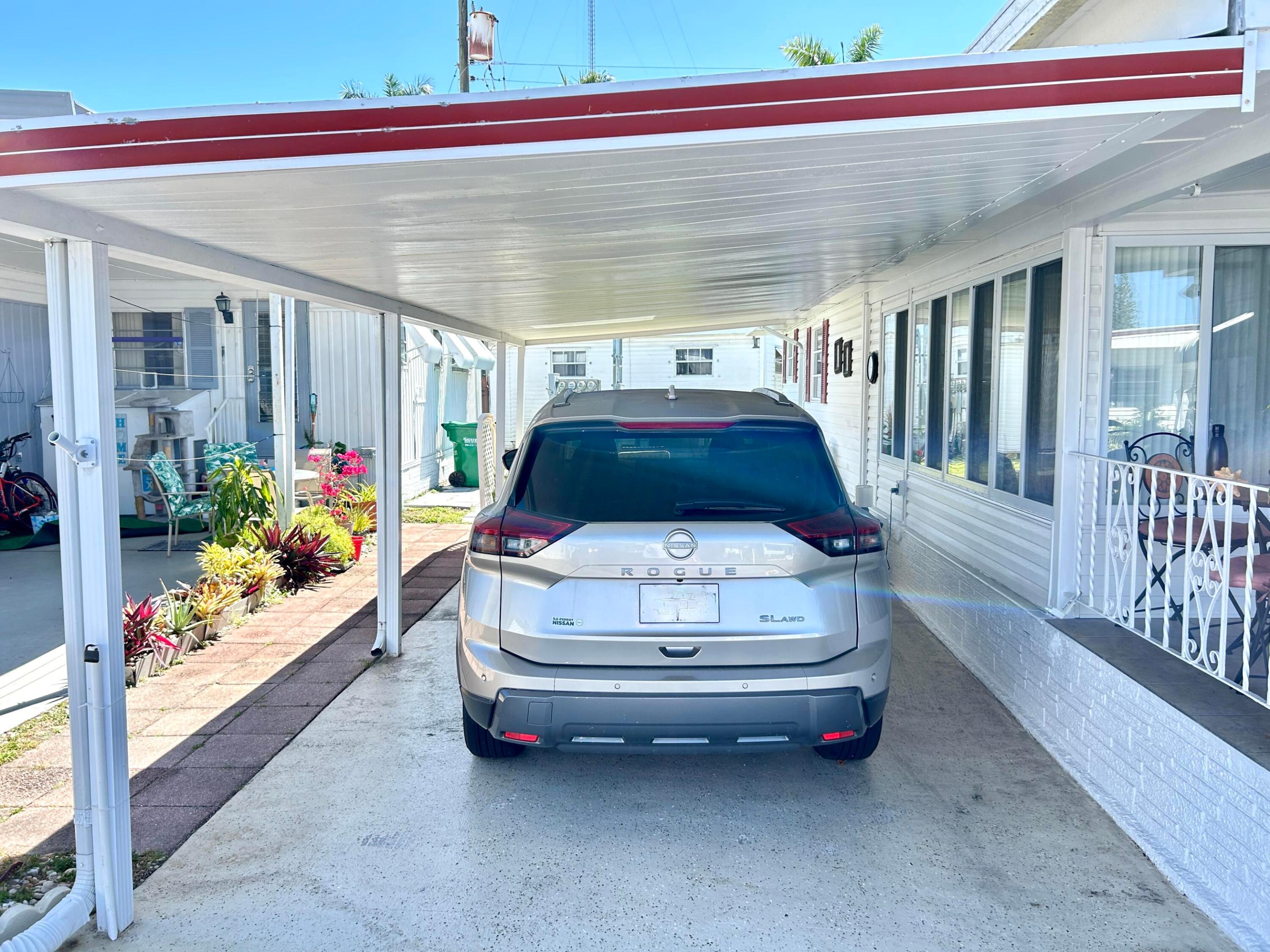 3332 Broadway Street