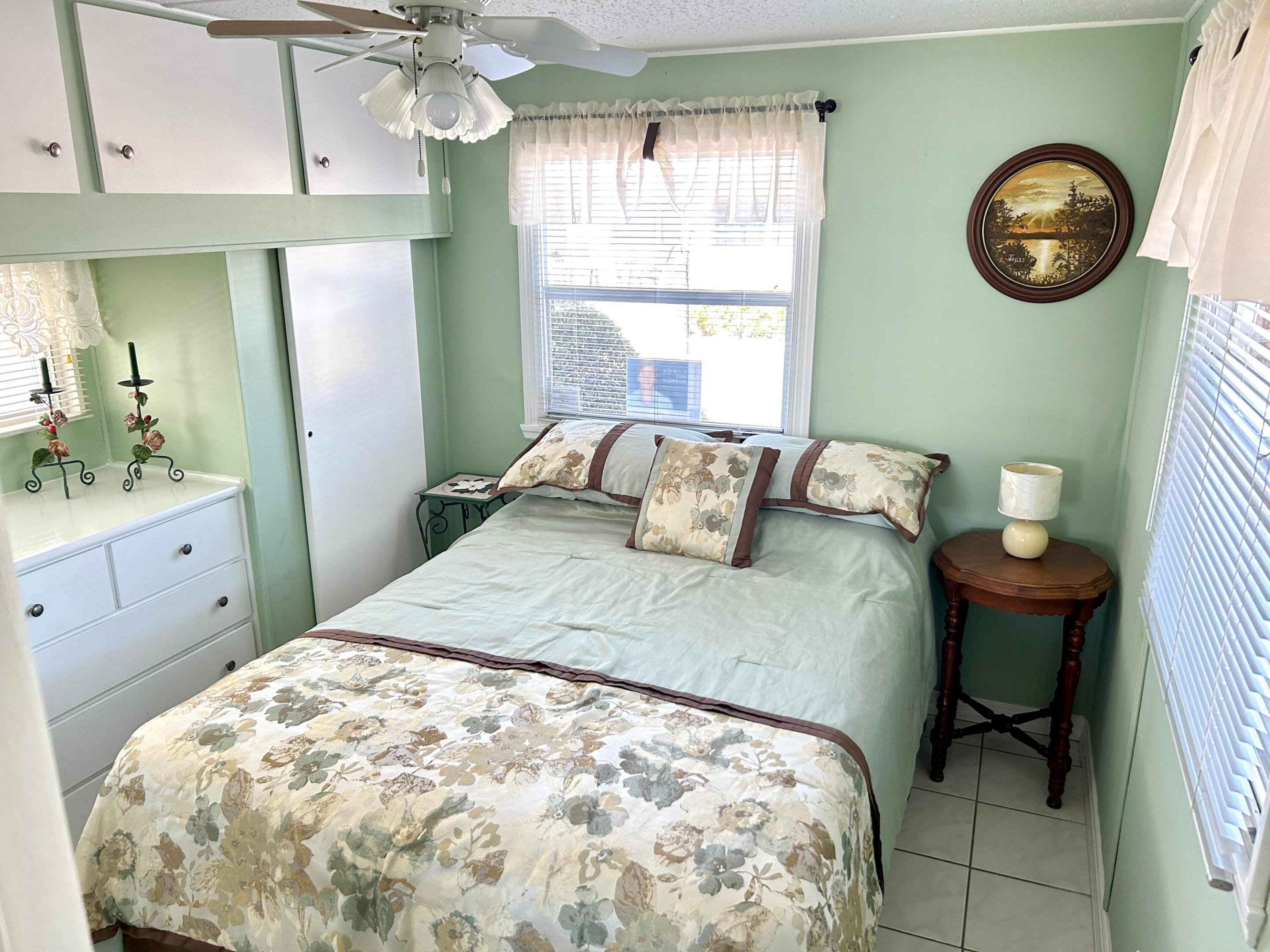 Orangebrook Harbor - Residential