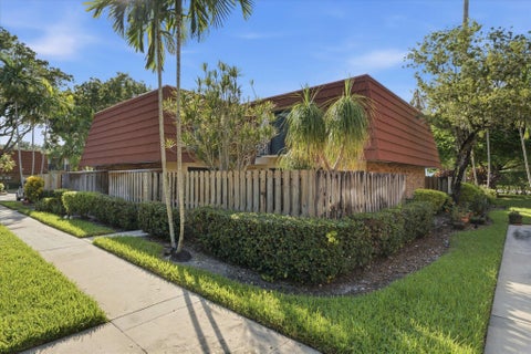 Tiny photo for 702 NW 98TH Circle, Plantation, FL 33324 (MLS # B26071495)