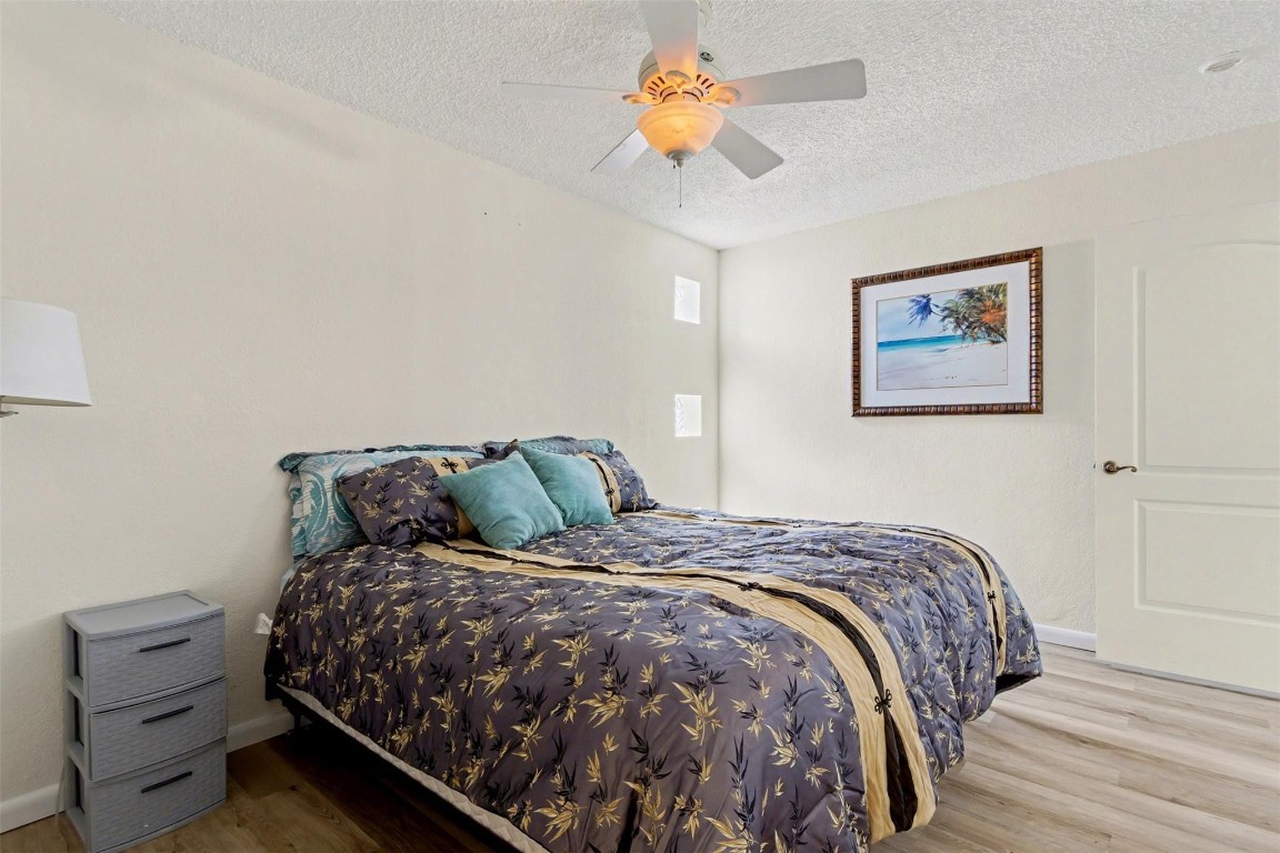 Driftwood Plaza 49-26 B - Residential