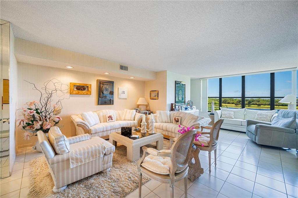 APPLEWOOD VILLAGE IV - Residential