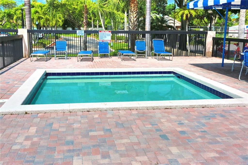 APPLEWOOD VILLAGE IV - Residential