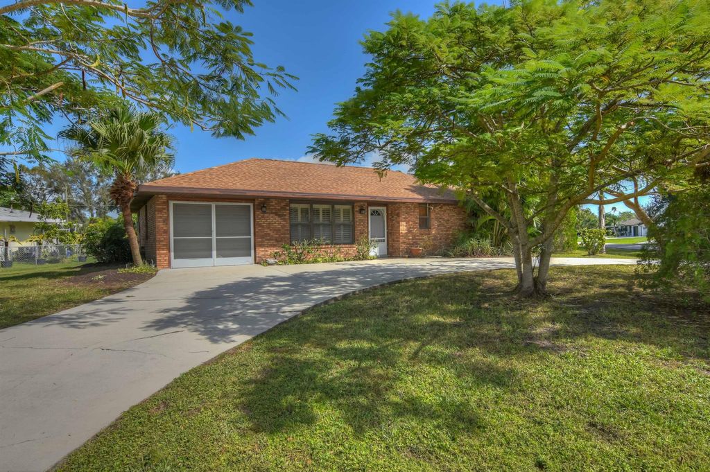 Photo of 2201 SE Seafury Lane, Port Saint Lucie, FL 34952 (MLS # R11033370)