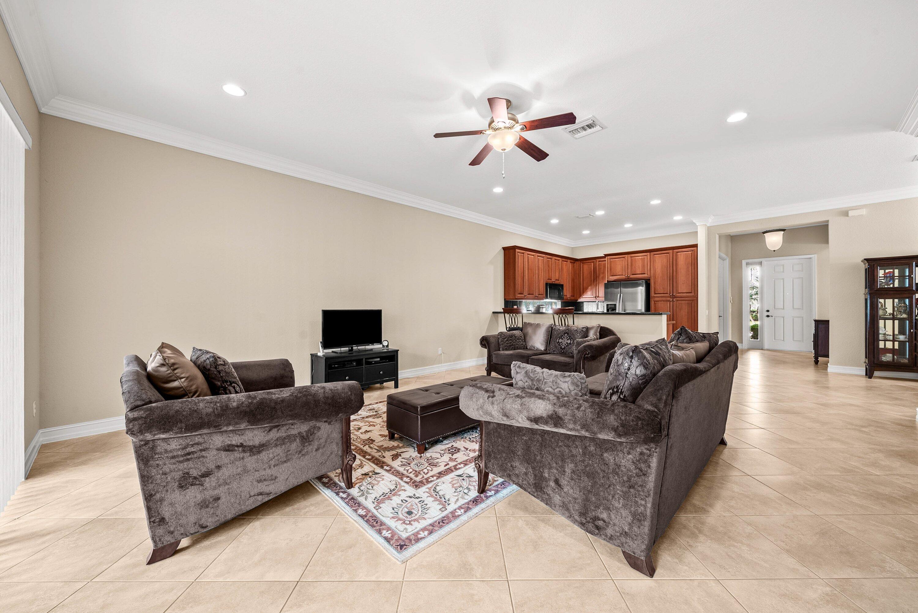 CANYON SPRINGS - Residential