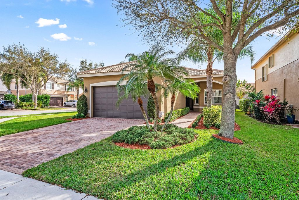 Photo of 11546 Ponywalk Trail, Boynton Beach, FL 33473 (MLS # R11168424)