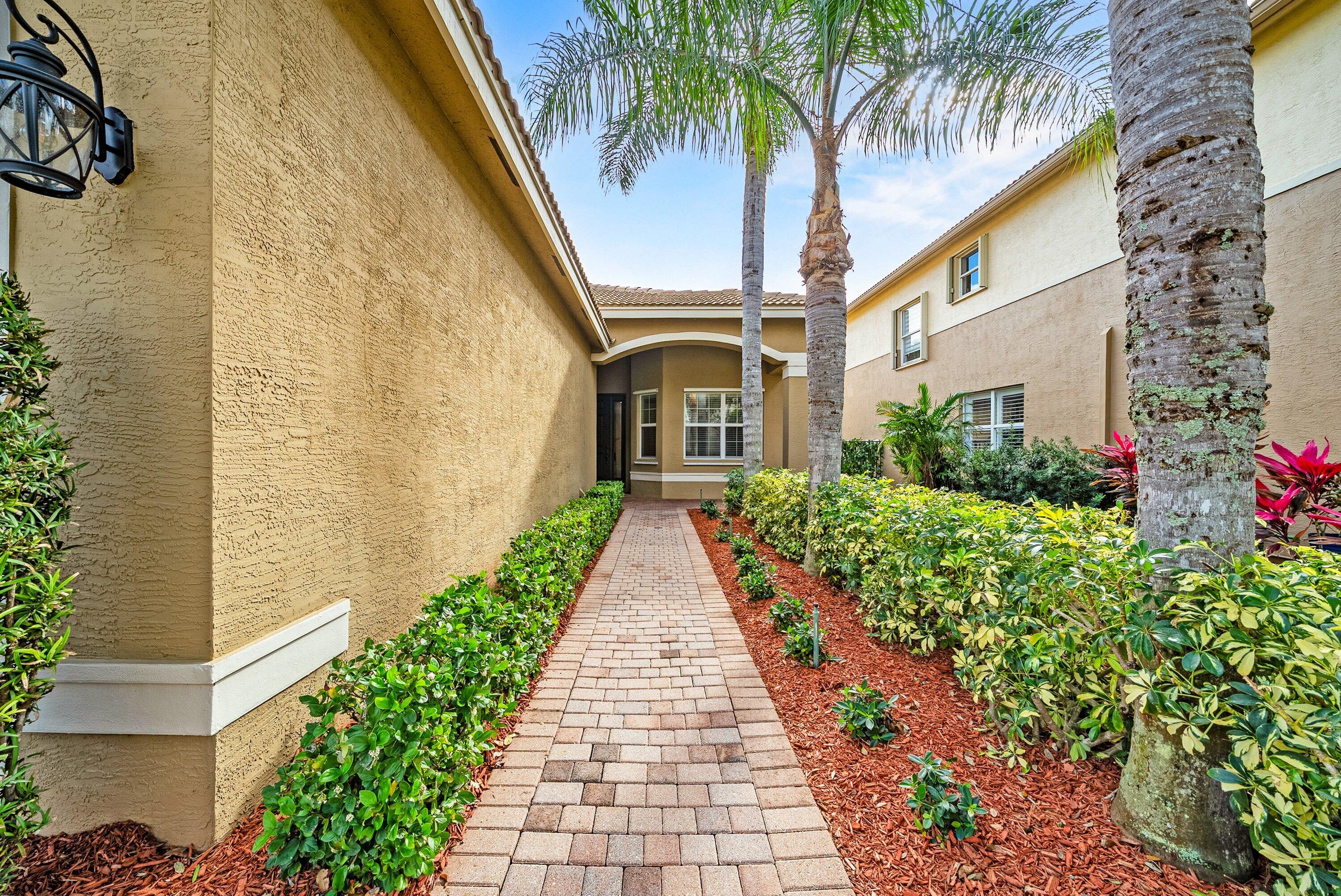 11546 Ponywalk Trail