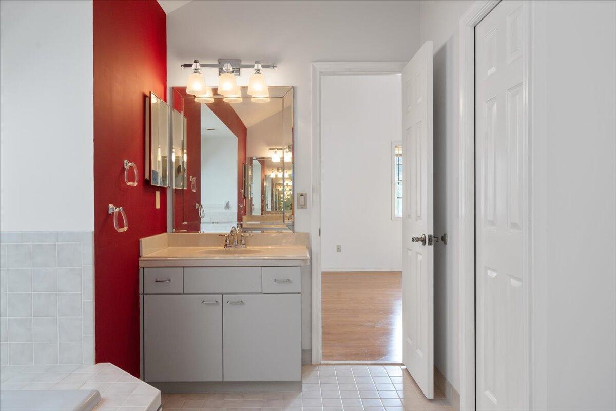 Kitching Cove Estates - Residential