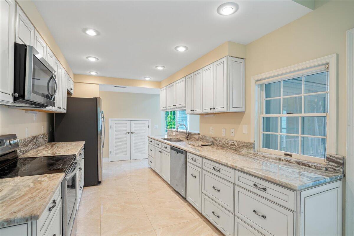 Kitching Cove Estates - Residential