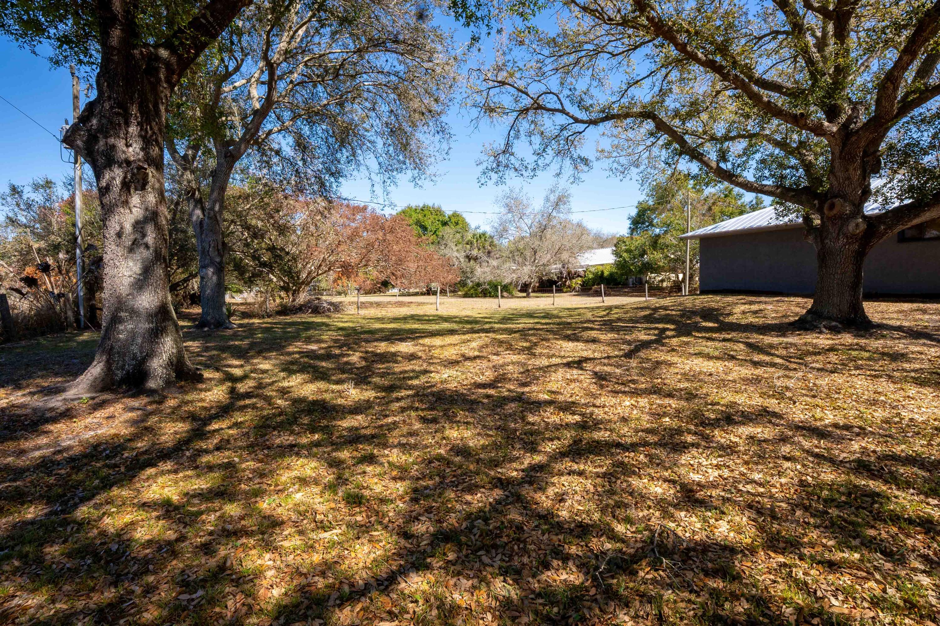 FORT PIERCE GARDENS - Residential