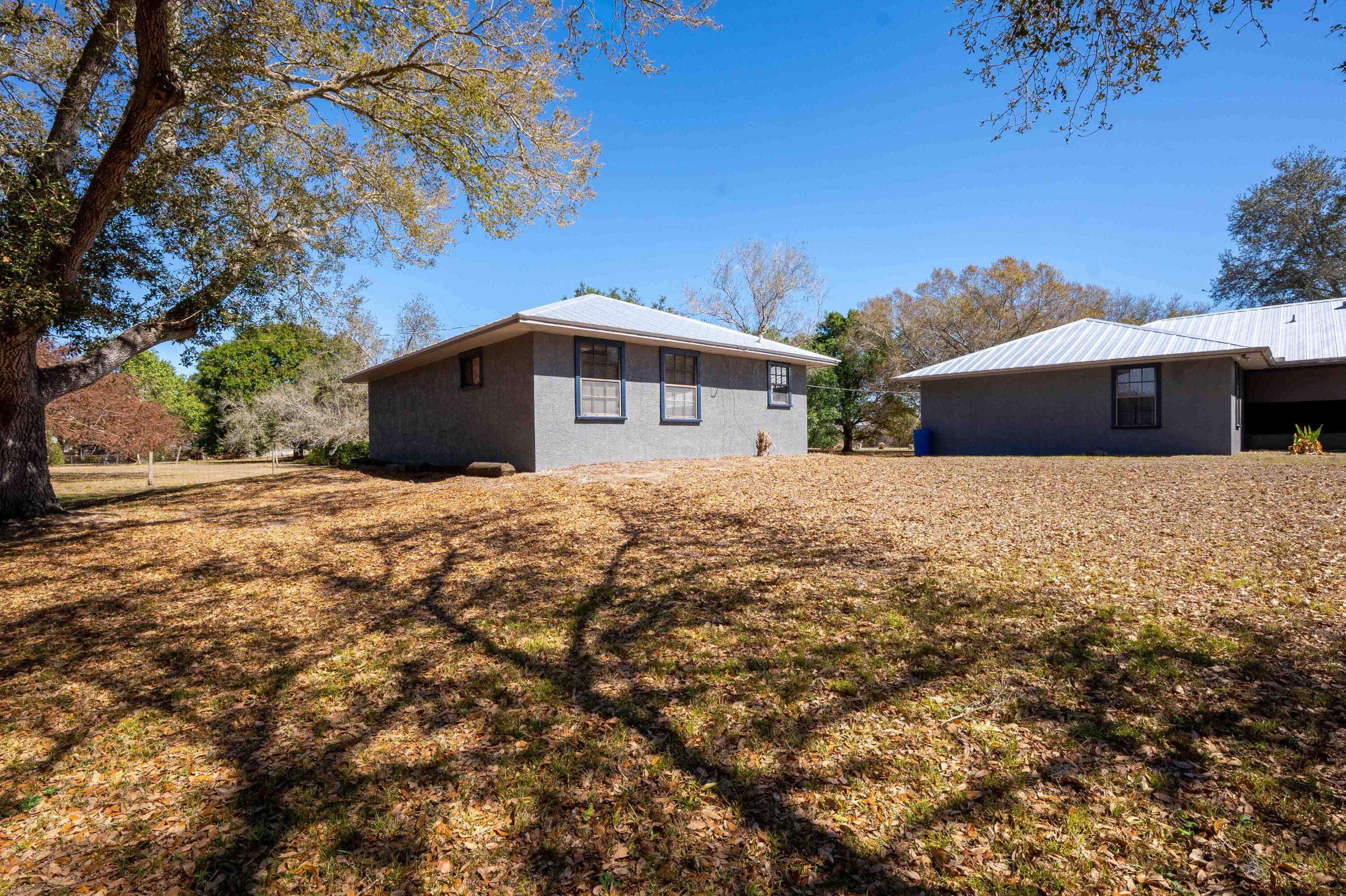 FORT PIERCE GARDENS - Residential