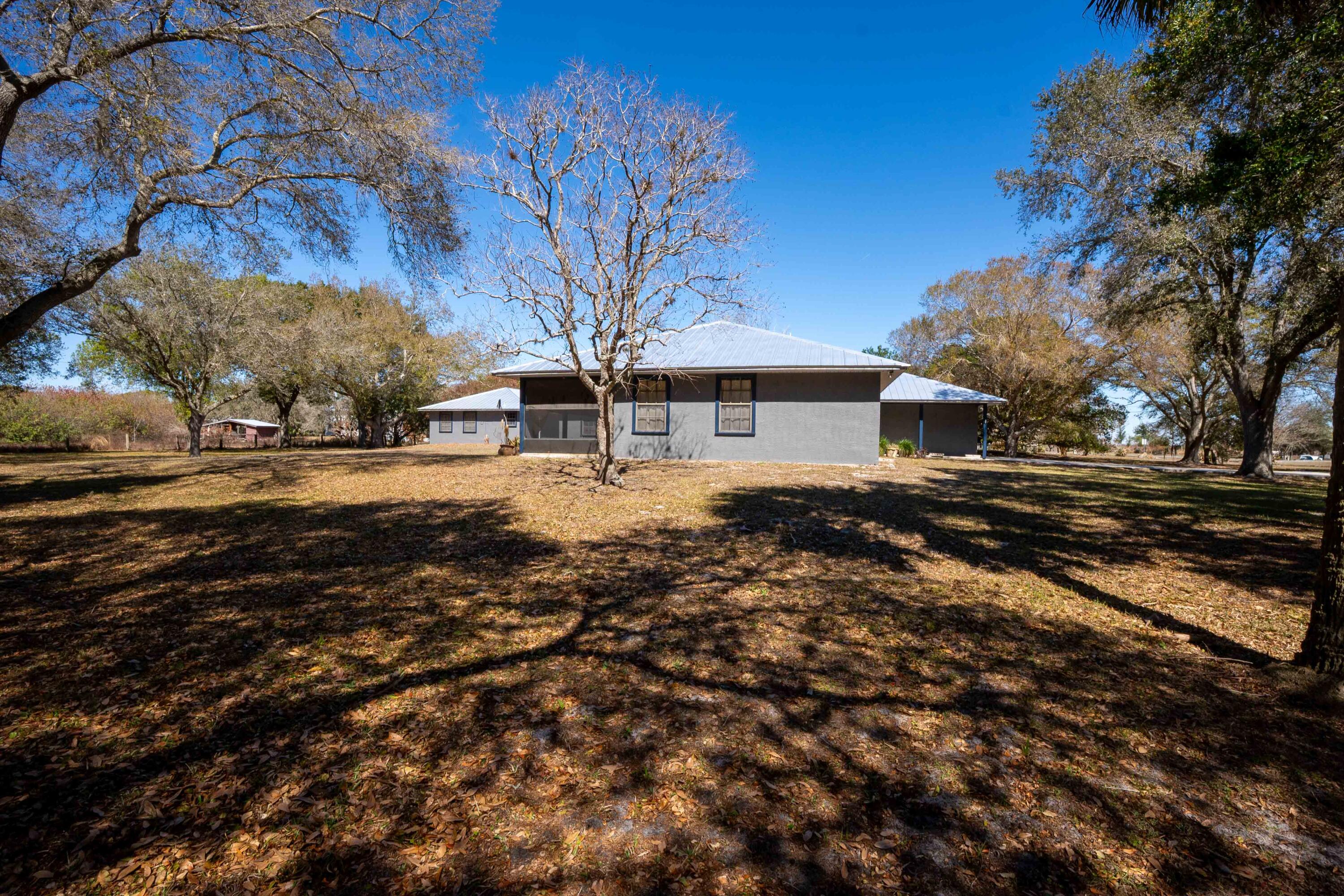 FORT PIERCE GARDENS - Residential