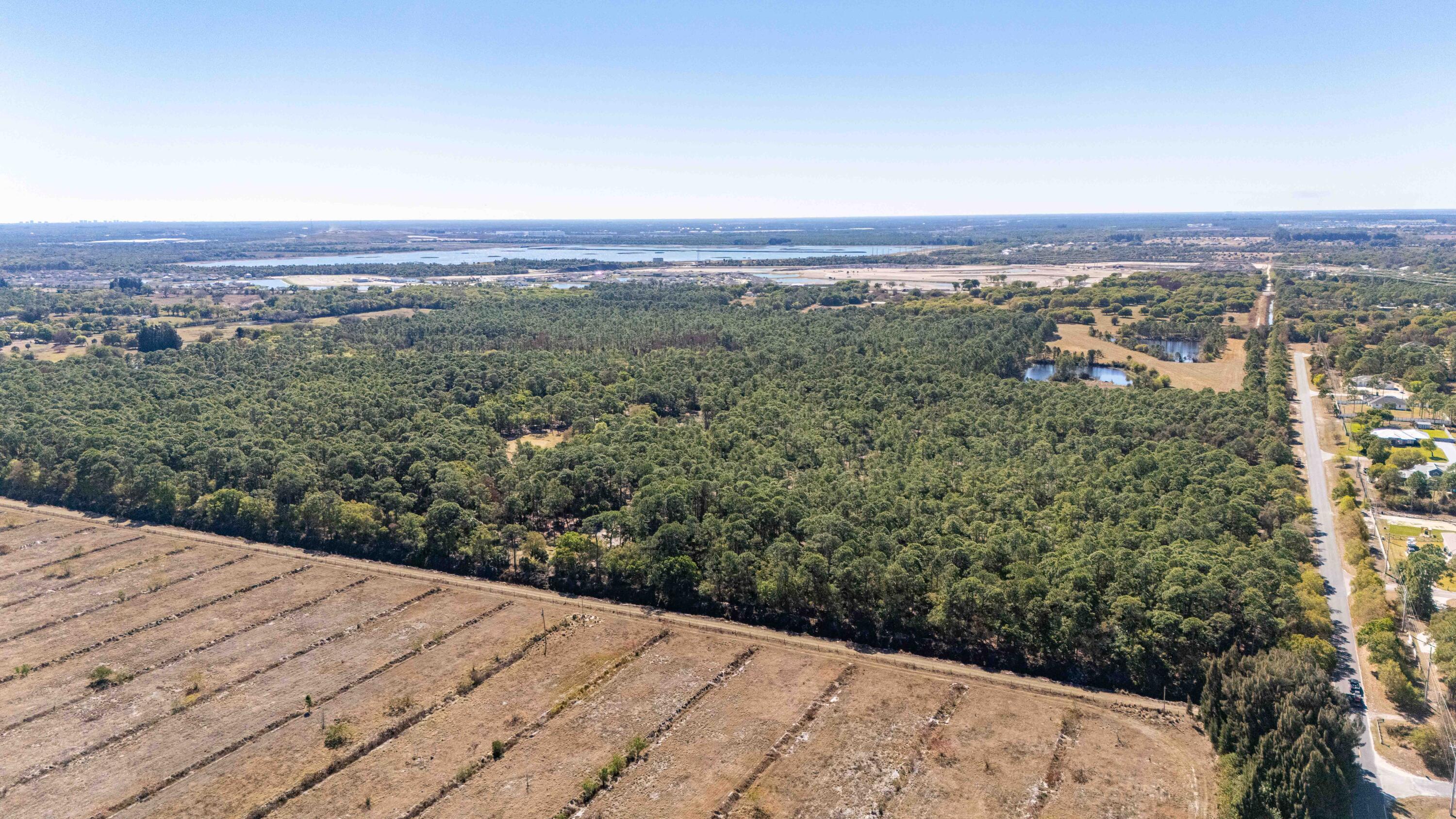FORT PIERCE GARDENS - Residential