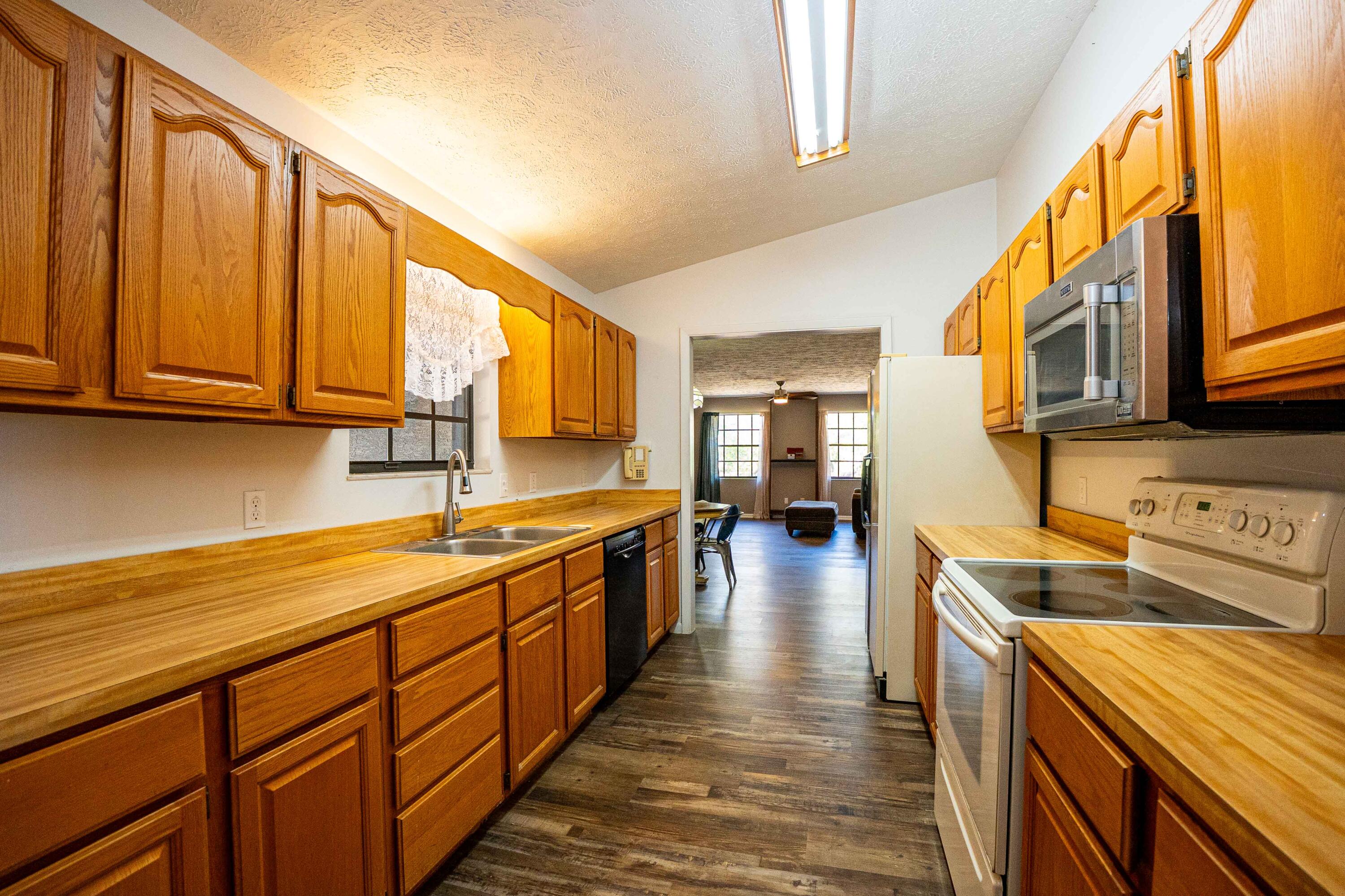 FORT PIERCE GARDENS - Residential