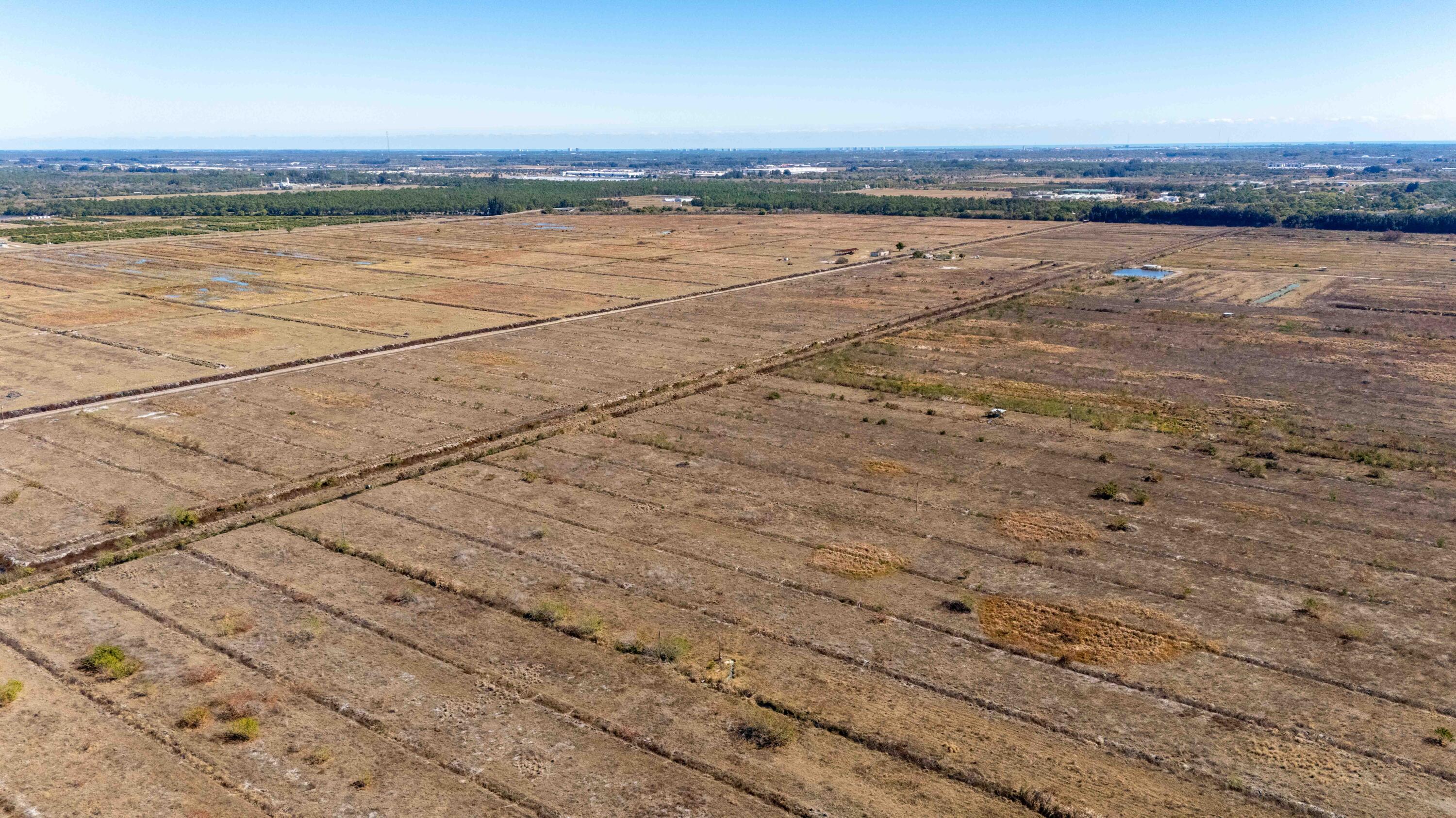 FORT PIERCE GARDENS - Residential