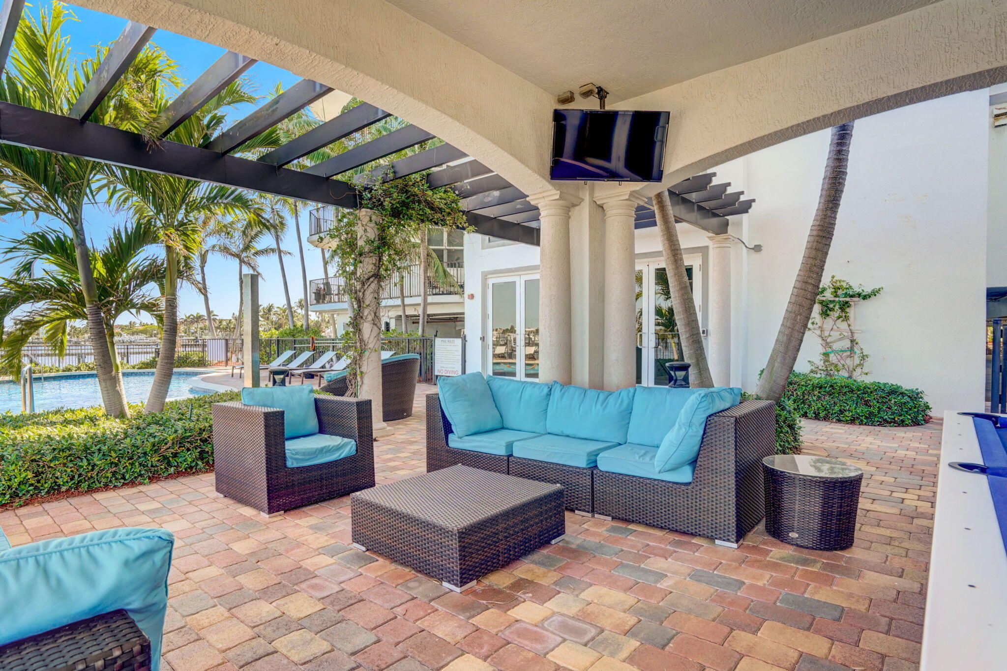 PENINSULA ON THE INTRACOASTAL CONDO - Residential