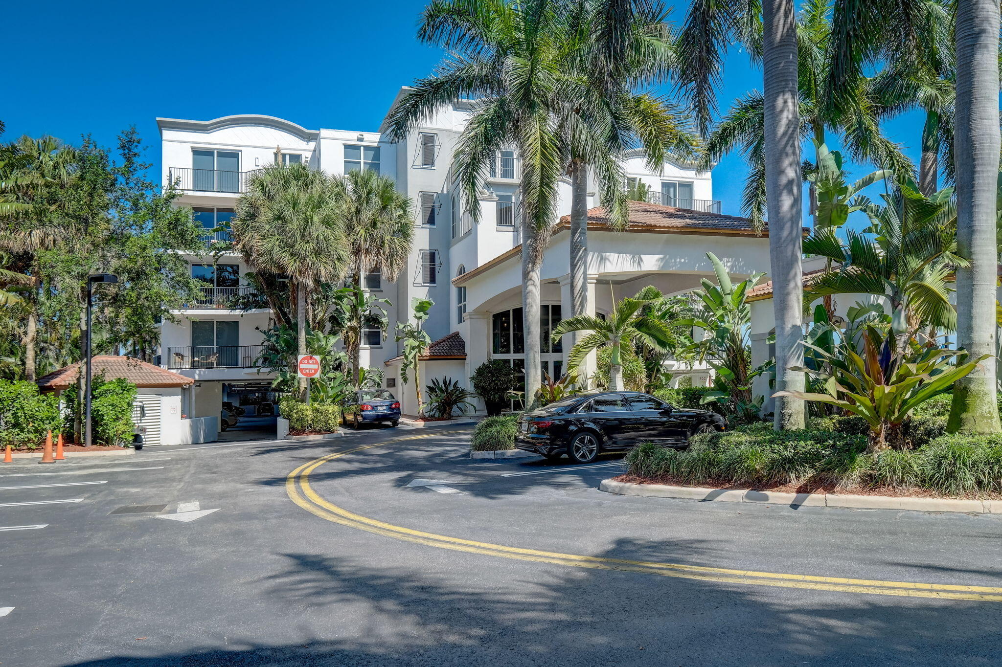 PENINSULA ON THE INTRACOASTAL CONDO - Residential