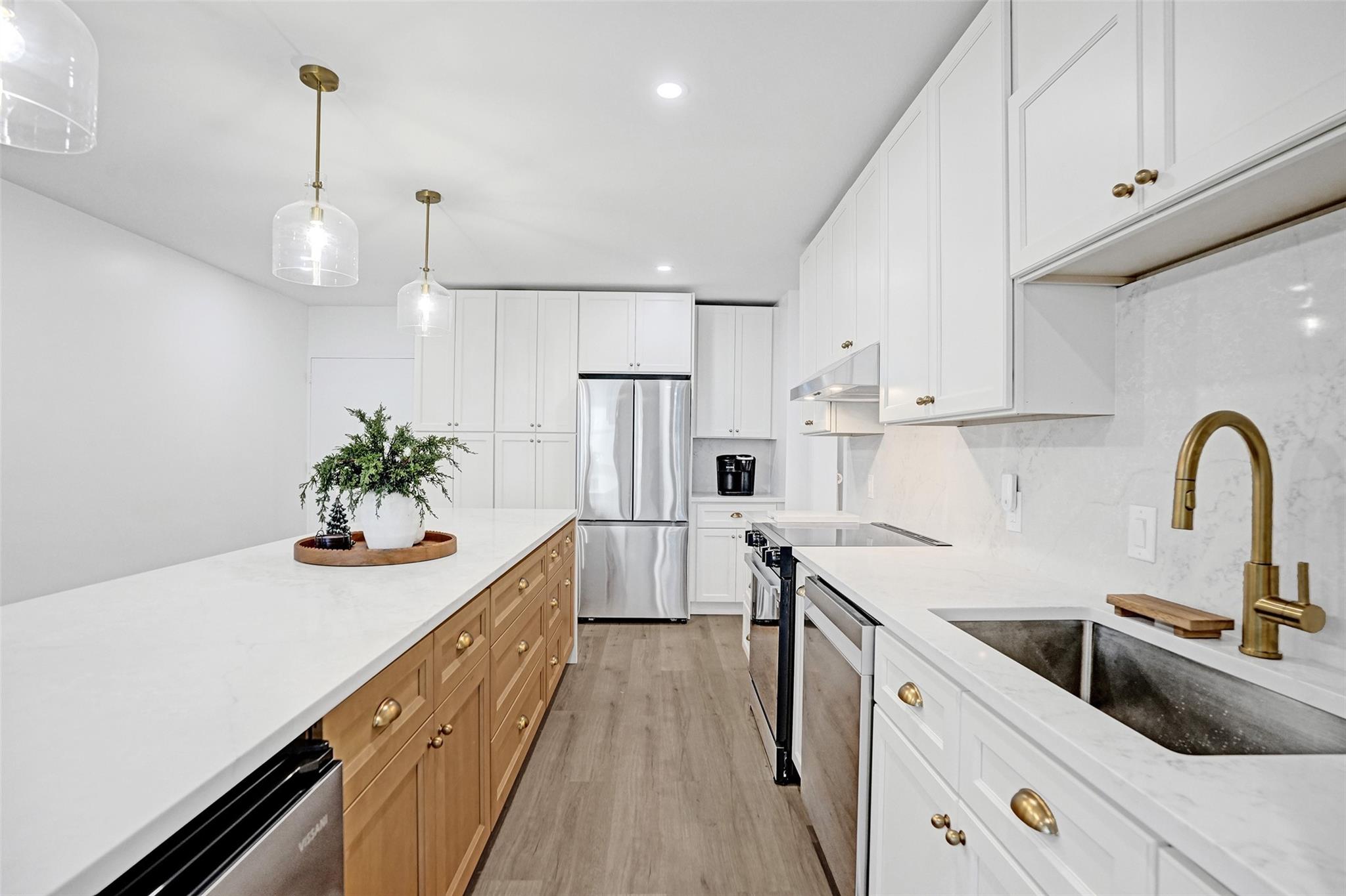 4250 Galt Ocean Dr 10C