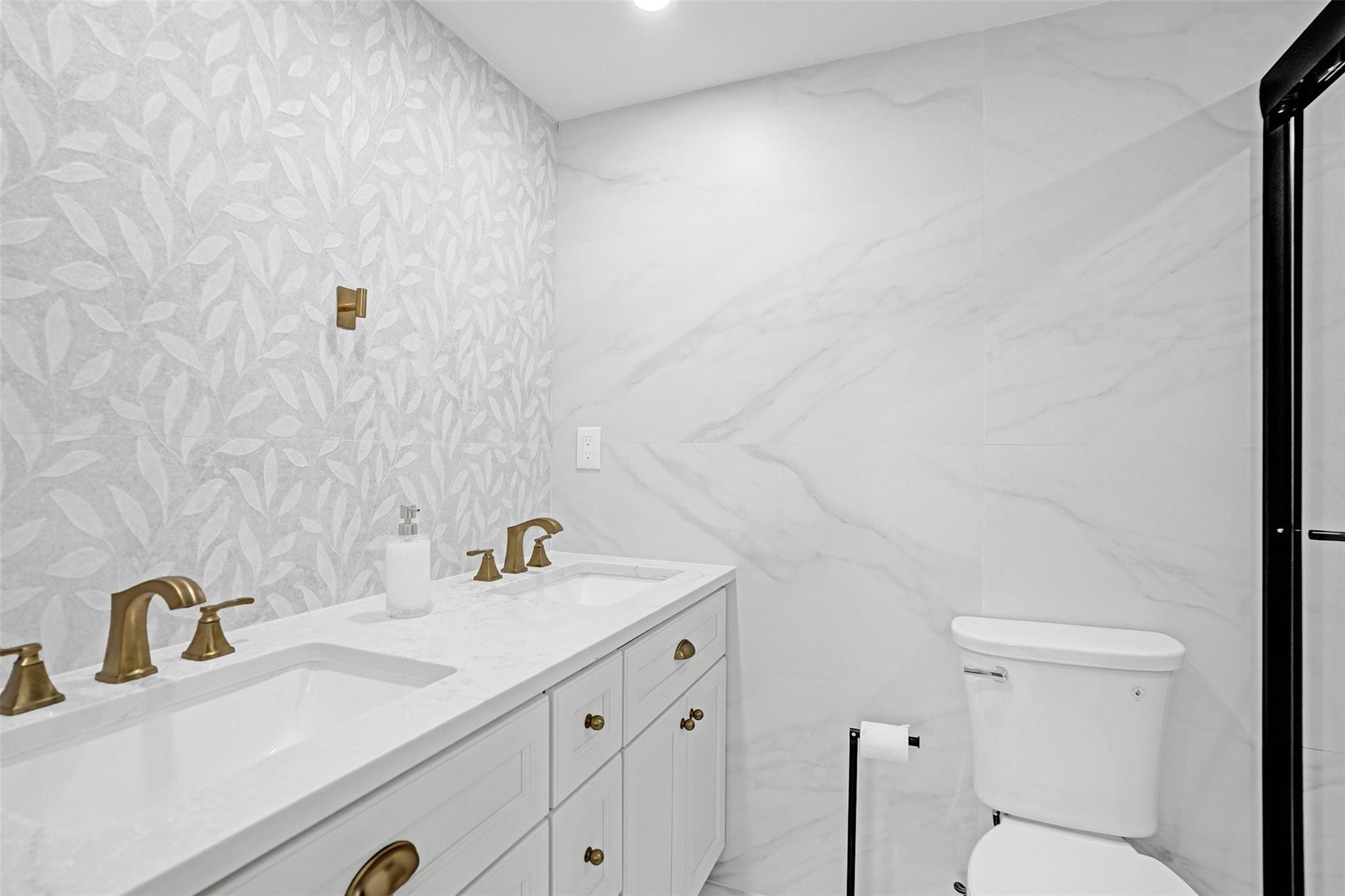 Galt Towers - Residential