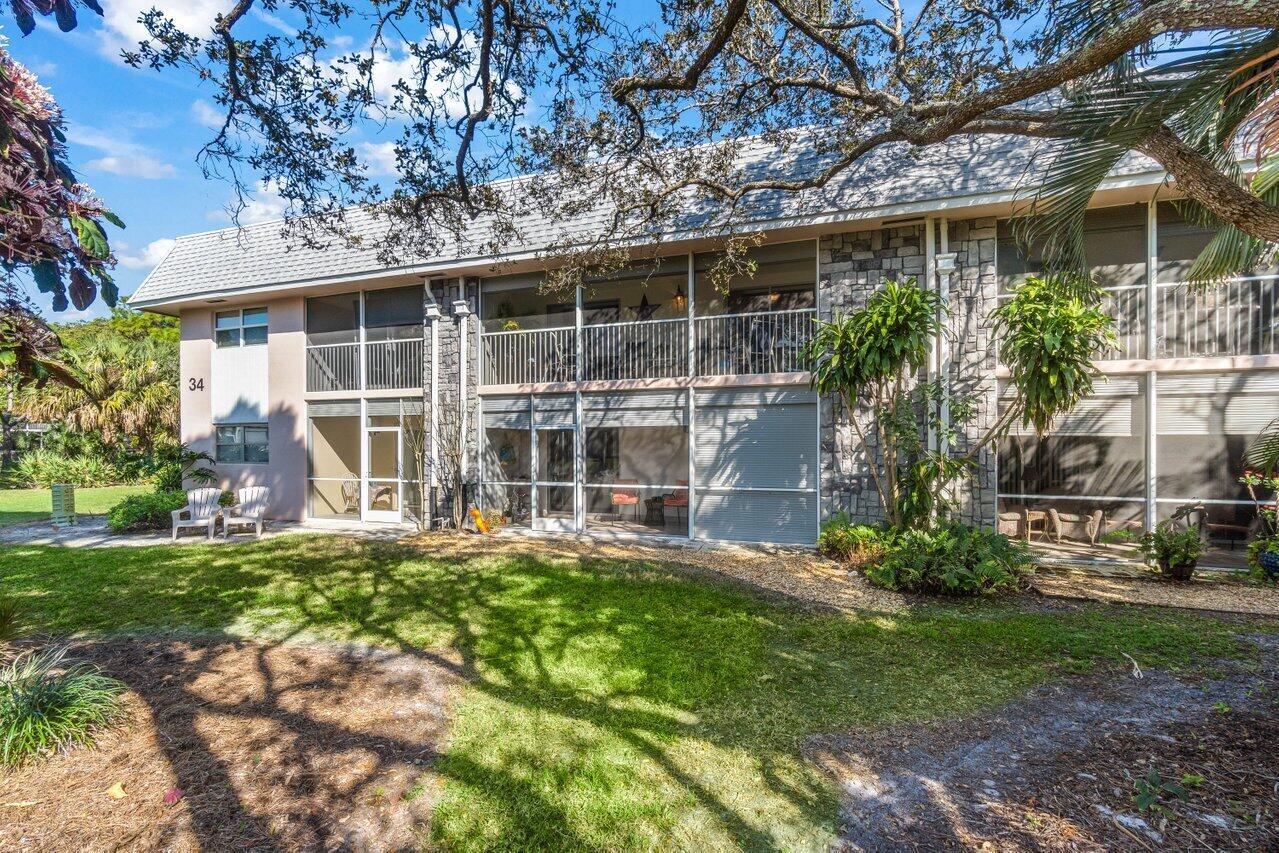 THE LITTLE CLUB CONDO - Residential