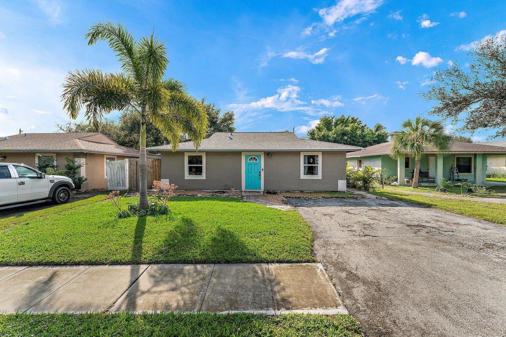 Photo of 222 1st Street, Jupiter, FL 33458 (MLS # R10940538)