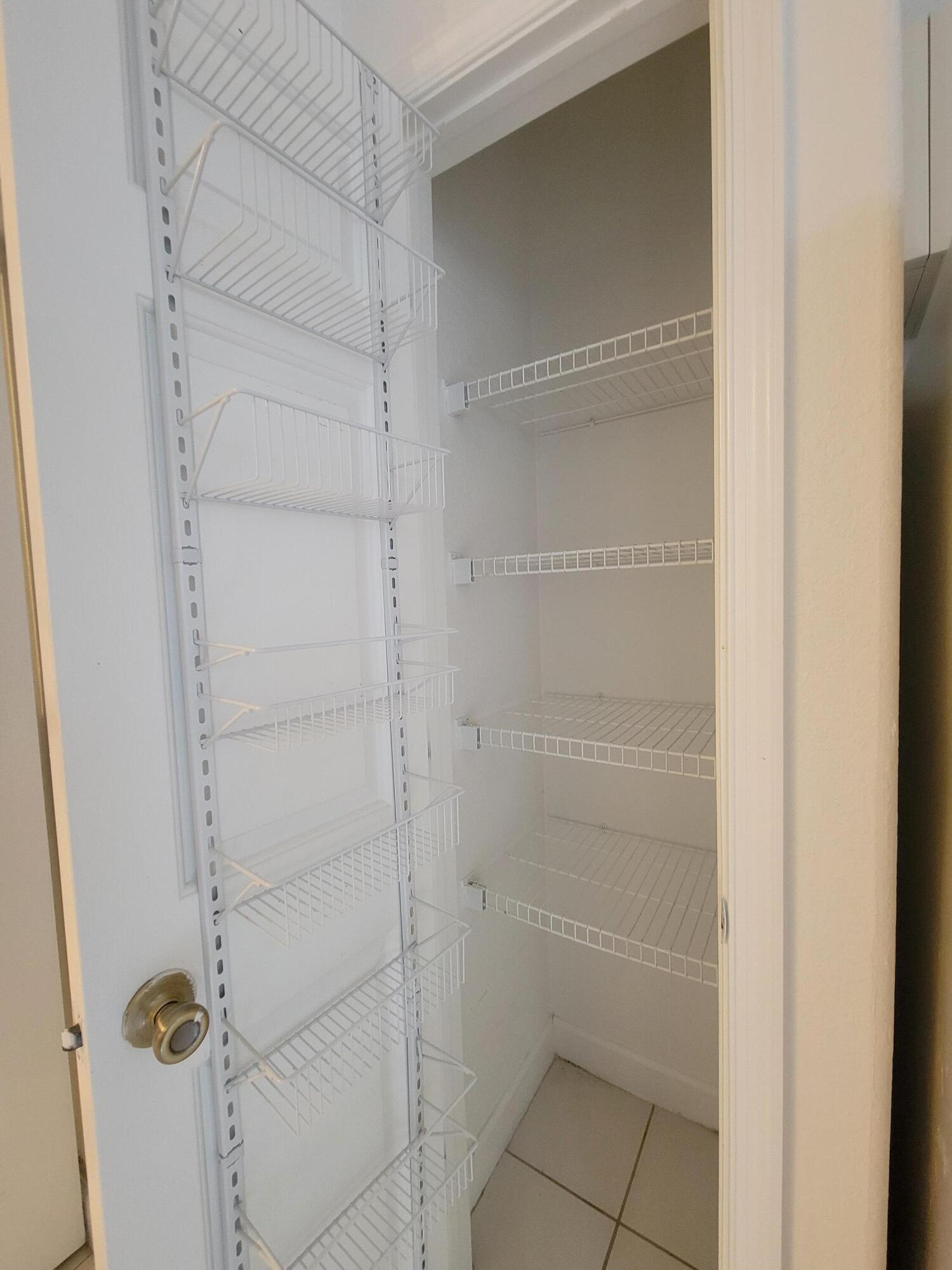 SHOMA - Residential Lease