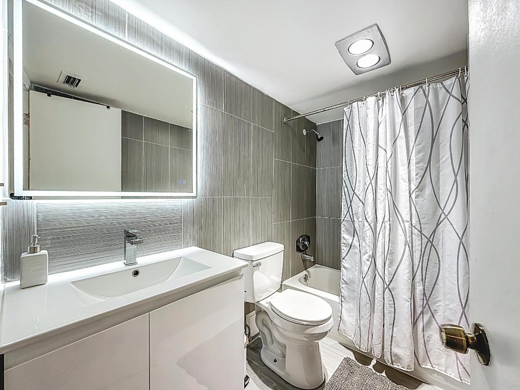 ROLLING GREEN CONDO H - Residential