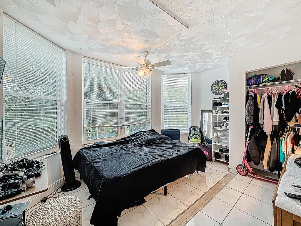 ROLLING GREEN CONDO H - Residential