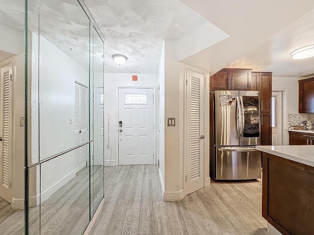 ROLLING GREEN CONDO H - Residential