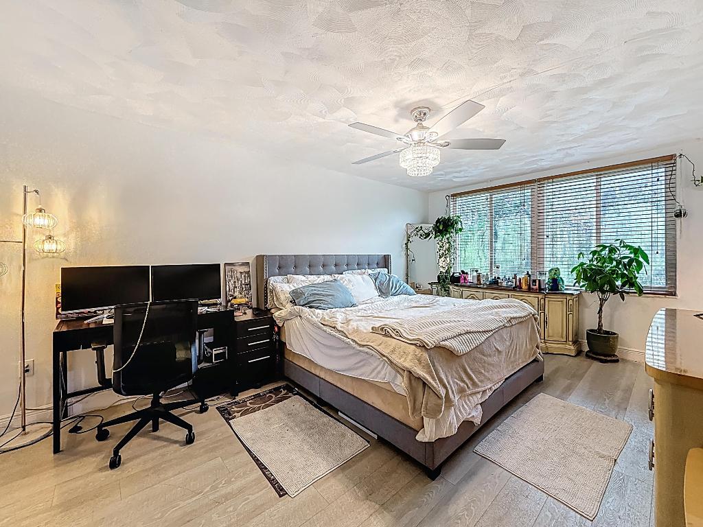 ROLLING GREEN CONDO H - Residential