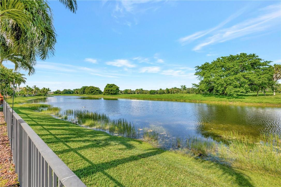 Heron Bay East 169-105 B - Residential